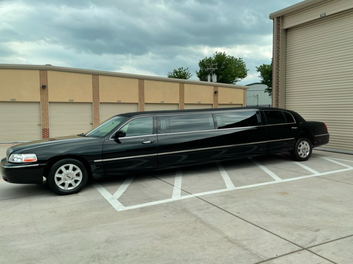 Limousine for sale: 2011 Lincoln Town Car Executive L 120&quot; by ECB