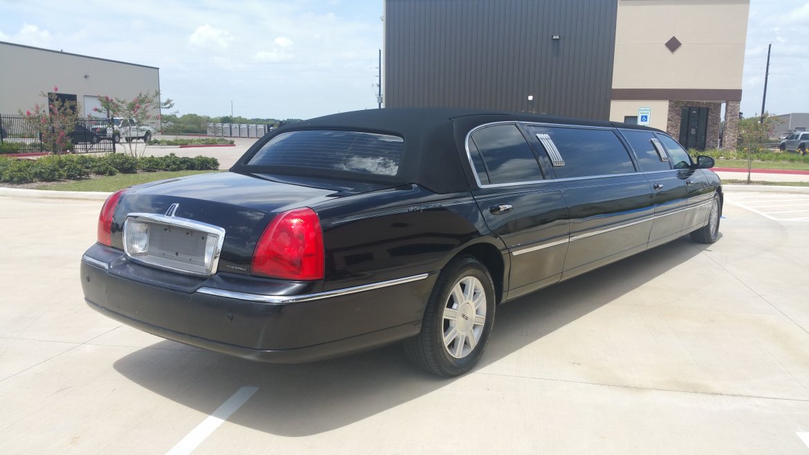 Photo of Limousine for sale: 2007 Lincoln TownCar 120&quot; by Krystal