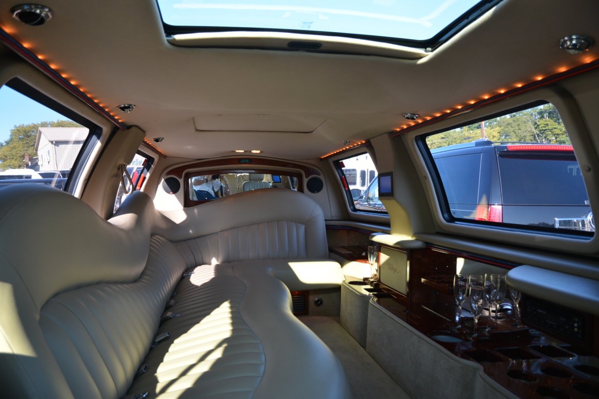 Photo of Limousine for sale: 2005 Lincoln Navigator 120&quot; by DaBryan