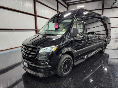 2023 Mercedes-Benz Sprinter 3500 170" EXT Luxe Day Cruiser D6 SS Sprinter for Sale in Houston, Texas, US - Photo 3