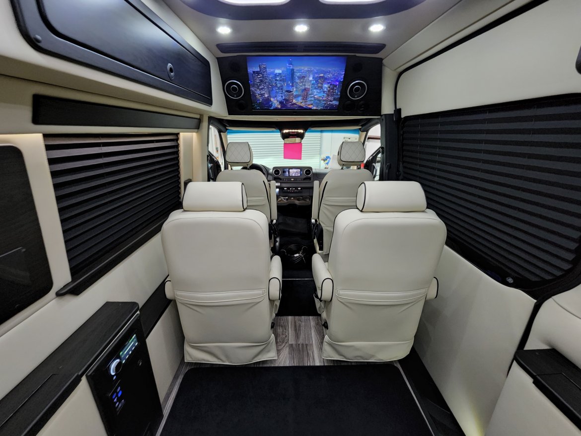 Used 2023 Mercedes-Benz Sprinter 3500 170" EXT Luxe Day Cruiser D6 SS ...