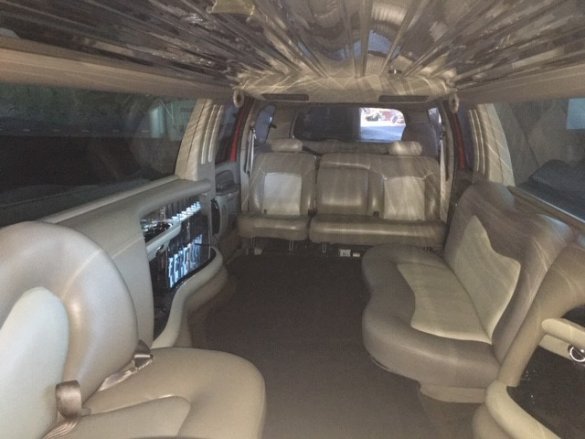 2002 Ford Excursion Limo Limousine for Sale in Las Vegas, NV - Photo 3