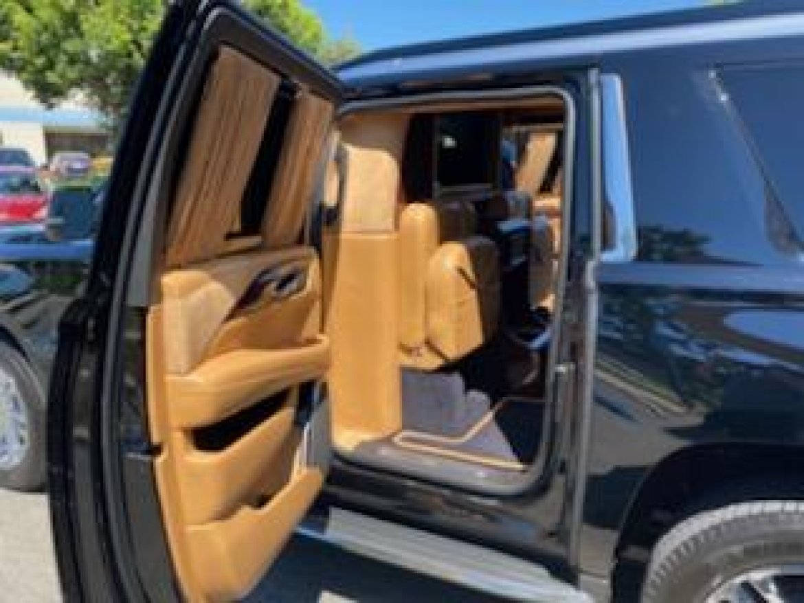 CEO SUV Mobile Office for Sale in Ontario, CA - Photo 9