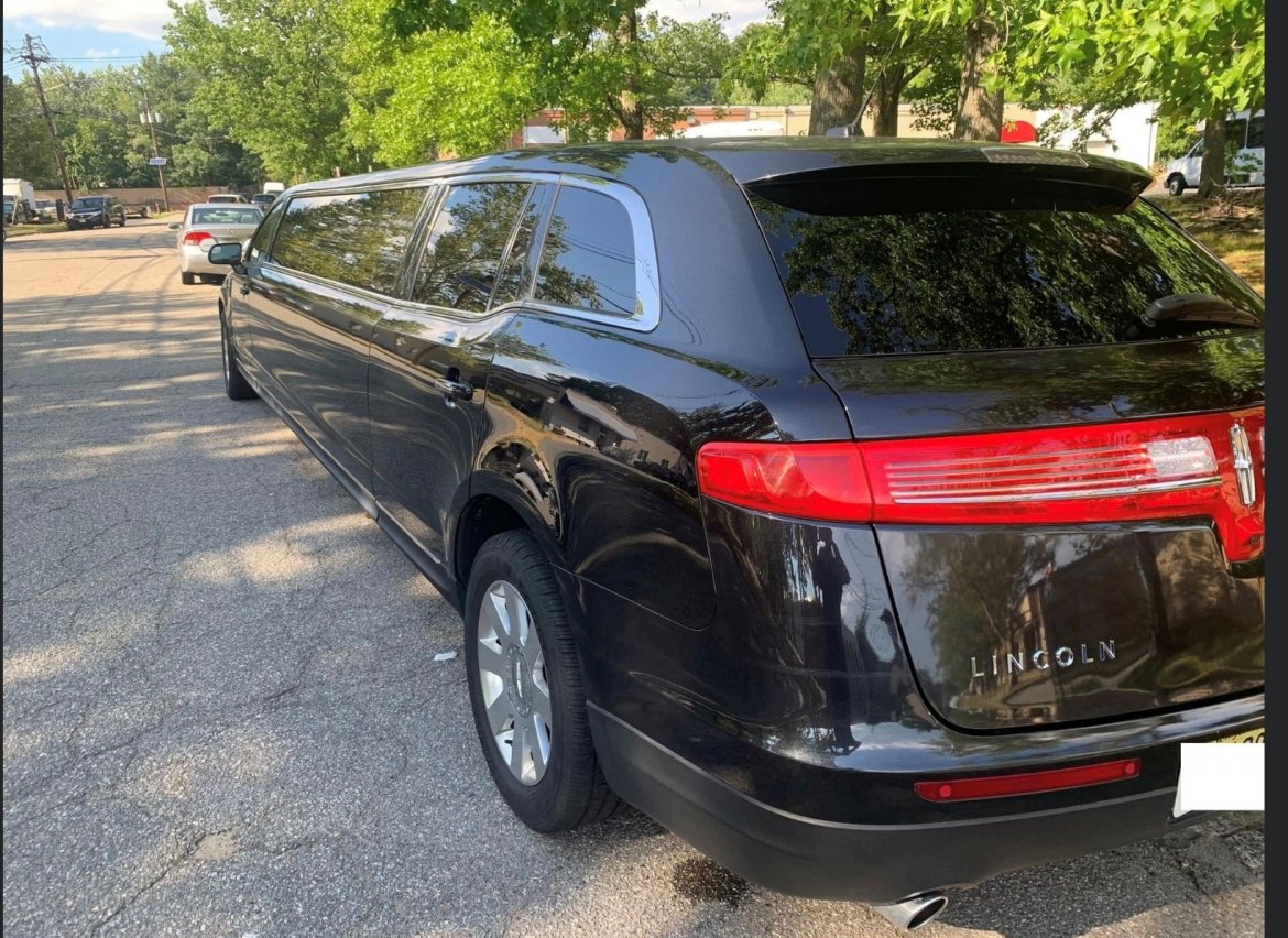 Limousine for Sale in Washington, DC - Photo 6
