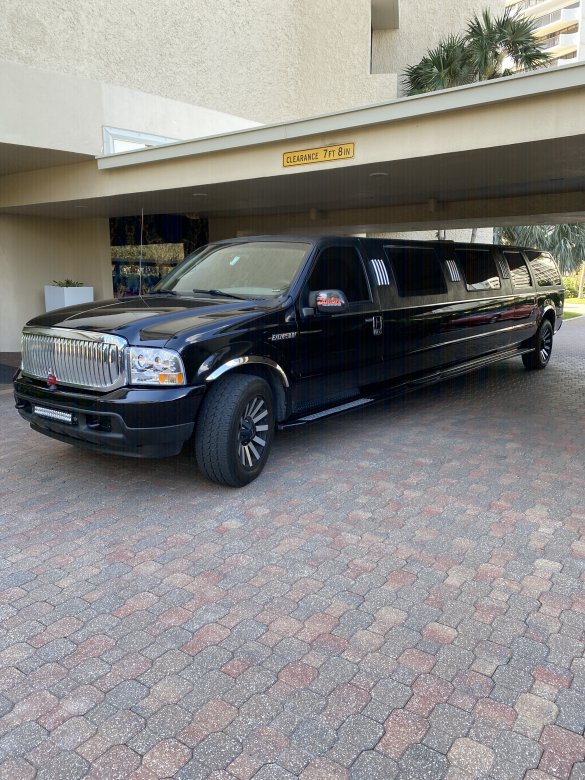 2004 Ford Excursion Limousine for Sale in Naples, FL - Photo 3