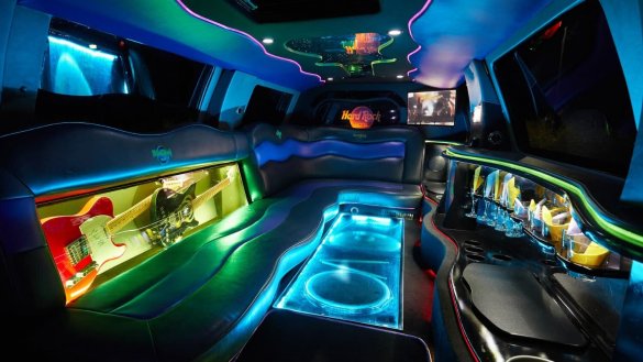 2004 Ford Excursion Limousine for Sale in Naples, FL - Main Photo