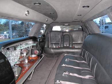2004 Lincoln Town Car Limousine for Sale in Bradenton, Florida, US - Photo 4
