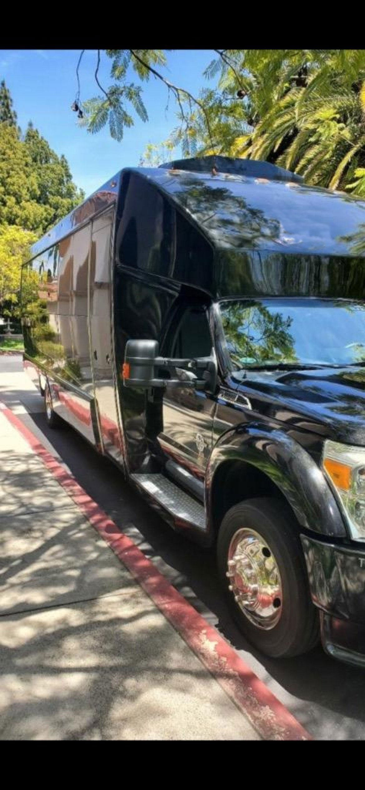Limo Bus for Sale in Anaheim, CA - Photo 3