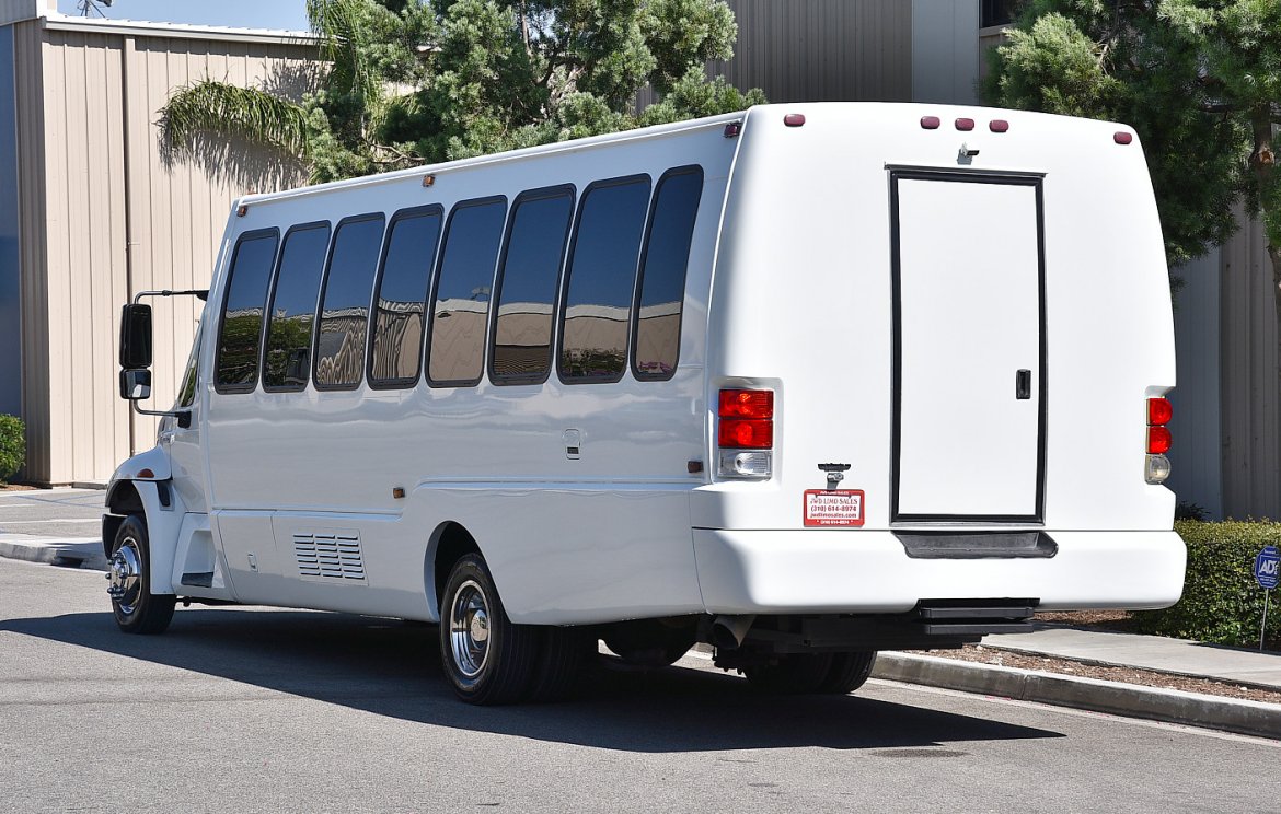 Photo of Limo Bus for sale: 2008 International 3200 by Krystal Koach