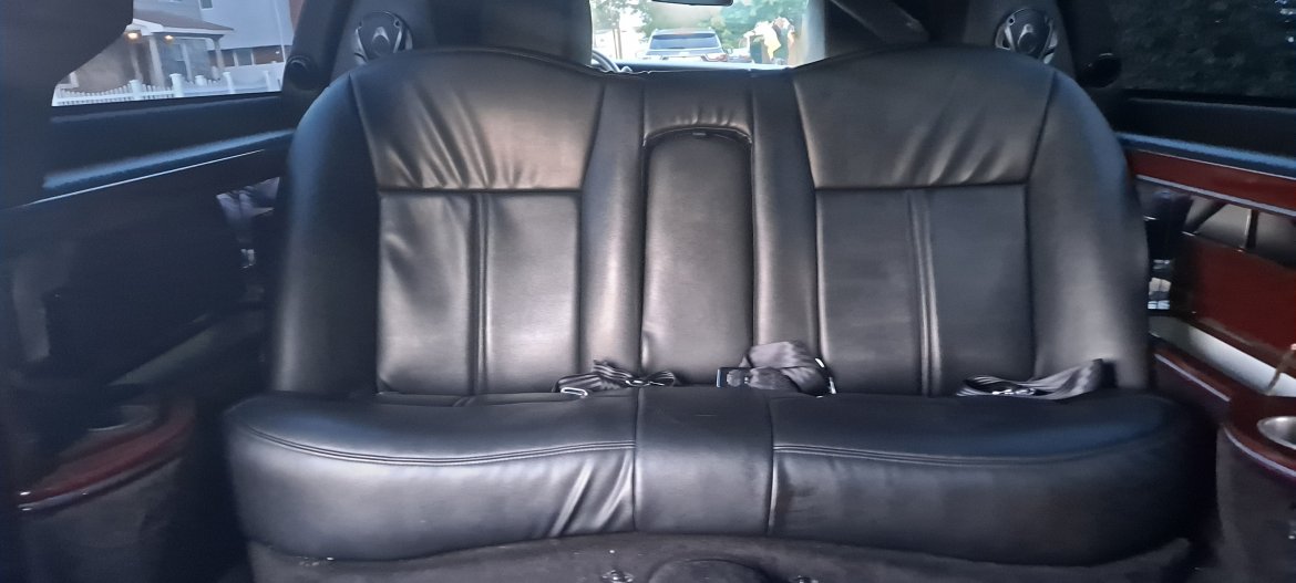 Limousine for Sale in GARDEN CITY, NY - Photo 12