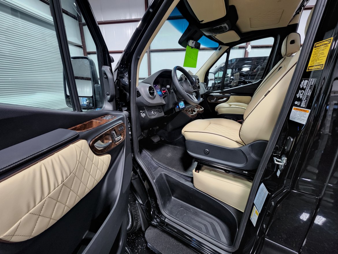 Sprinter for Sale in Houston, TX - Photo 9