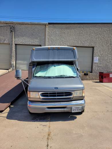2001 Ford e450 7.3L Diesel Limo Bus for Sale in Addison, Texas, US - Photo 3