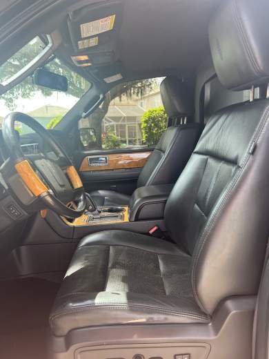 2013 Lincoln Navigator CEO SUV Mobile Office for Sale in Lutz, Florida, US - Photo 4