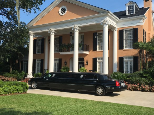 2011 Lincoln Town Car Limousine for Sale in Kenner, LA - Main Photo