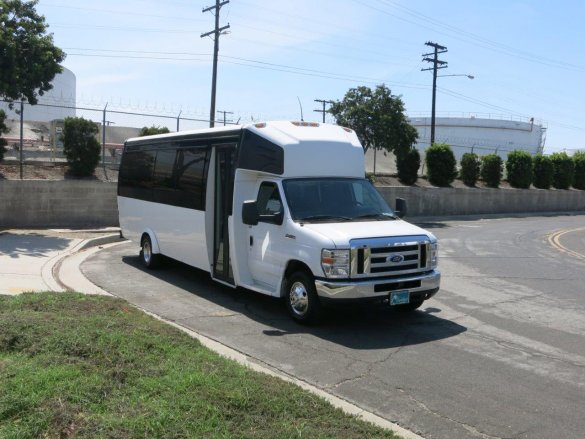 2016 Ford E-450 Super Duty Shuttle Bus for Sale in Carson, CA - Main Photo