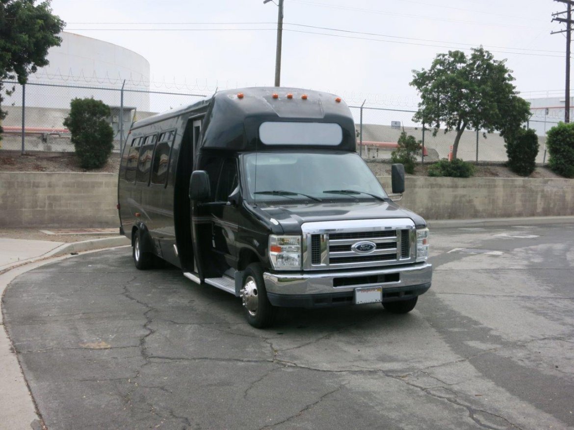 Shuttle Bus for Sale in Carson, CA - Photo 4