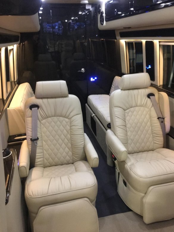 2017 Mercedes-Benz Mercedes Daycruiser 3500 Sprinter Van 4x4 Executive Shuttle for Sale in Paradise Valley, AZ - Photo 2