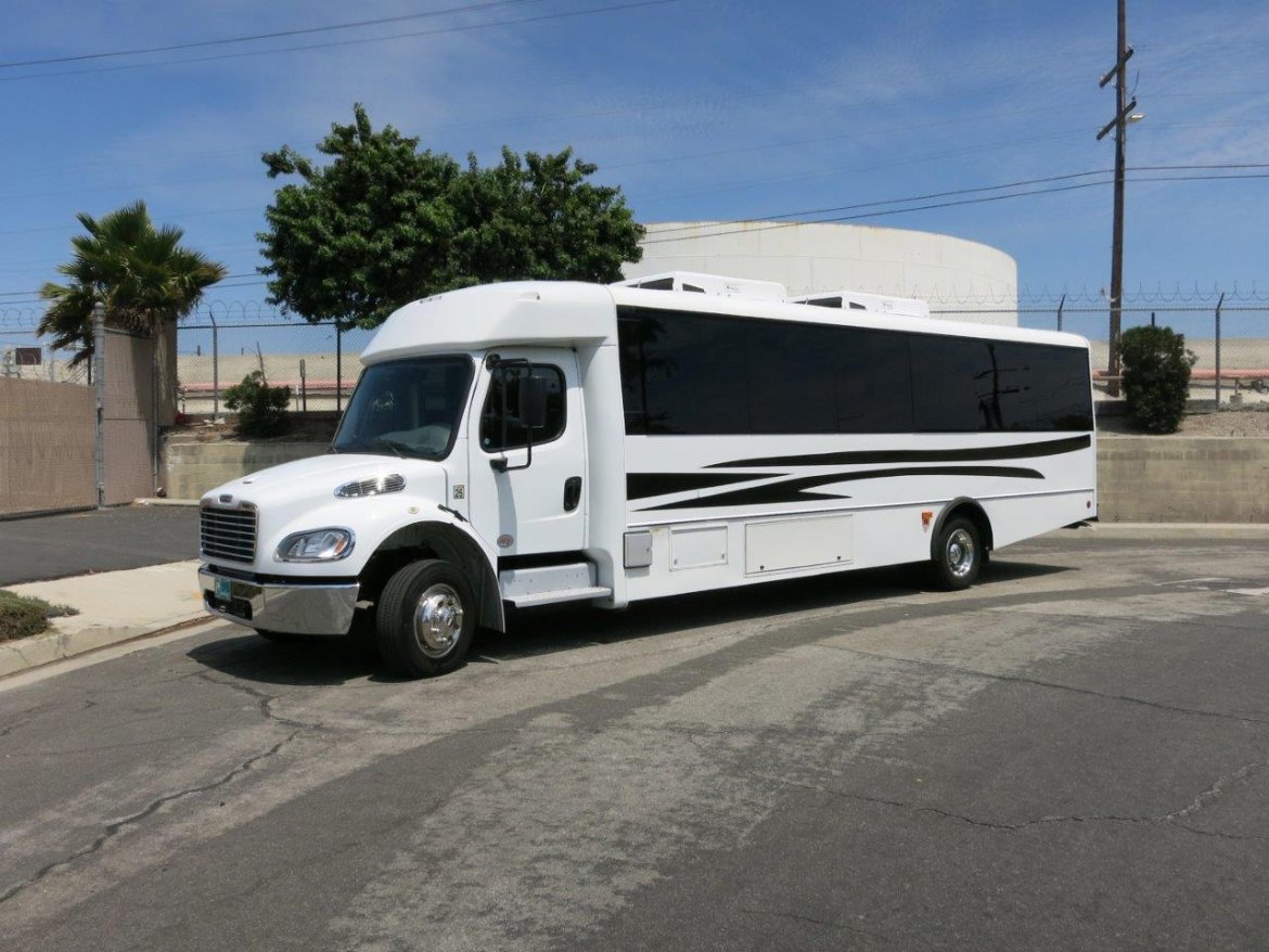 Limo Bus for Sale in Carson, CA - Photo 16