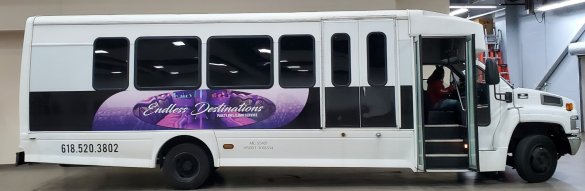 2007 Chevrolet C5500 Limo Bus for Sale in Granite City, IL - Photo 3