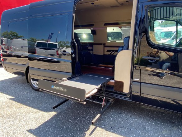 2015 Mercedes-Benz Sprinter Executive Shuttle for Sale in Baldwin, NY - Photo 3
