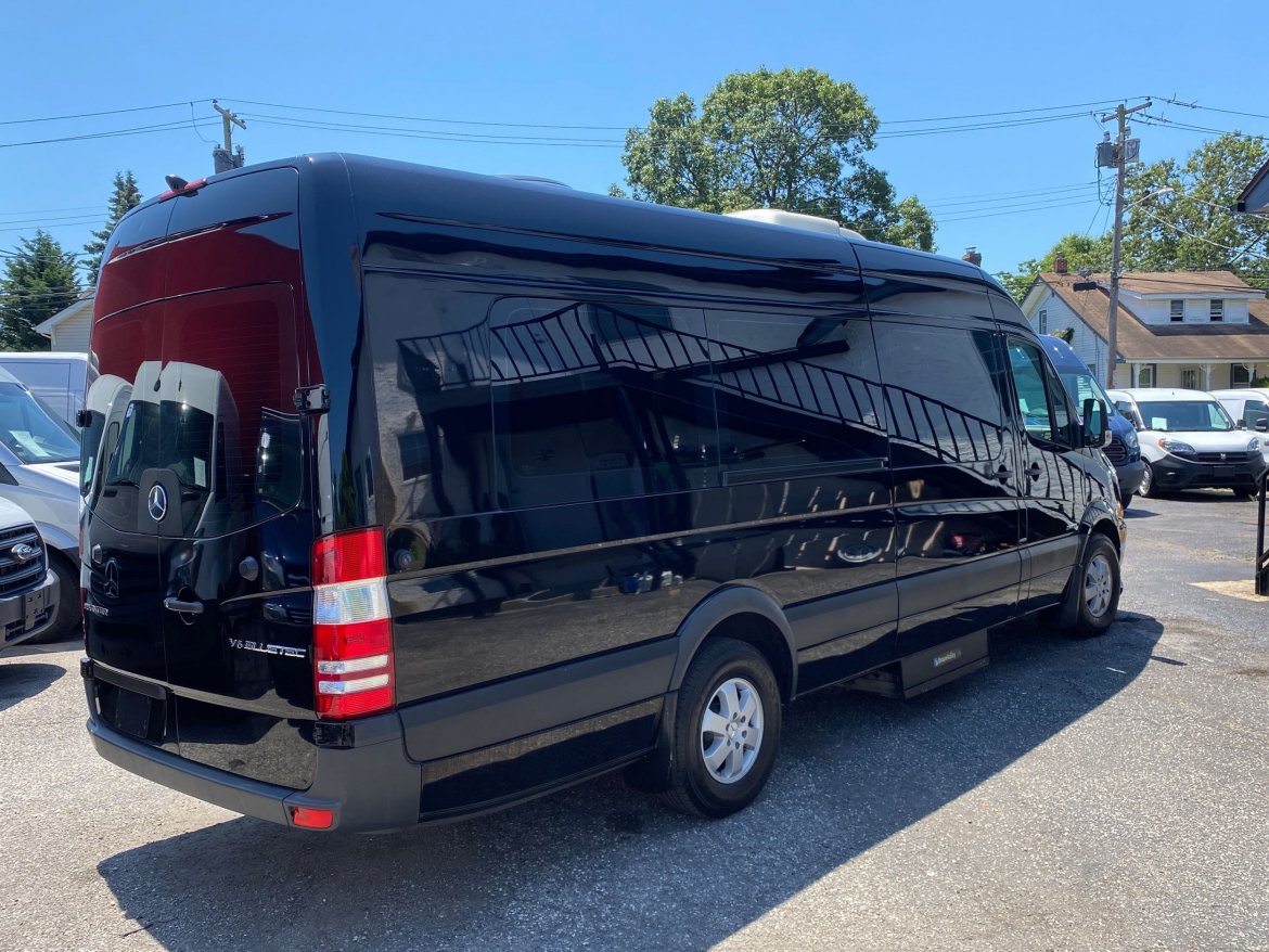 Executive Shuttle for Sale in Baldwin, NY - Photo 13