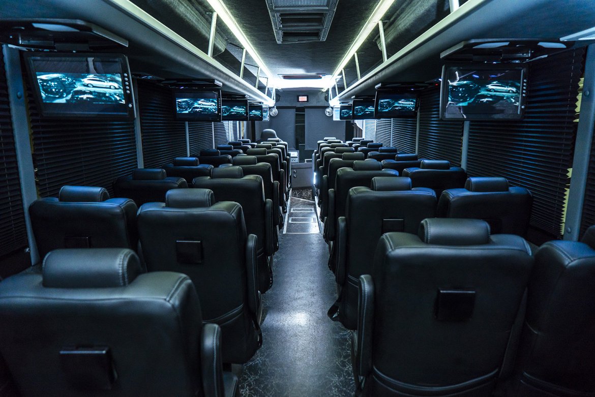 Motorcoach for Sale in Anaheim, CA - Photo 7
