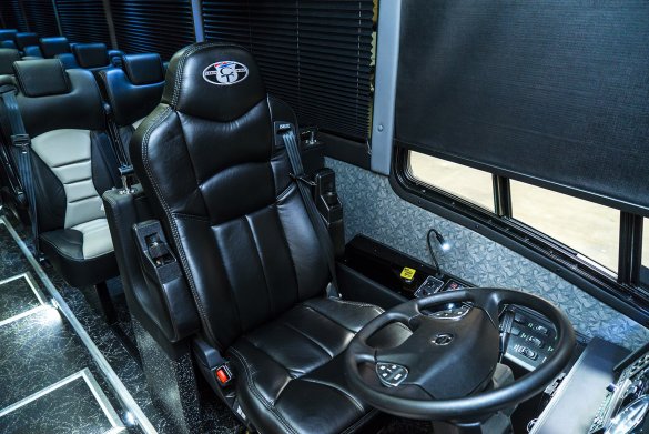 2022 Freightliner CT Coachworks Motor Coach Motorcoach for Sale in Anaheim, CA - Photo 3