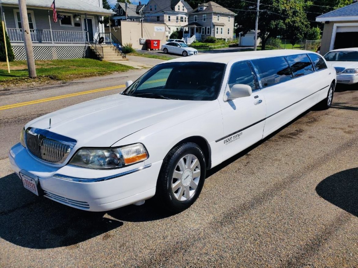 Limousine for Sale in North Attleboro, MA - Photo 3