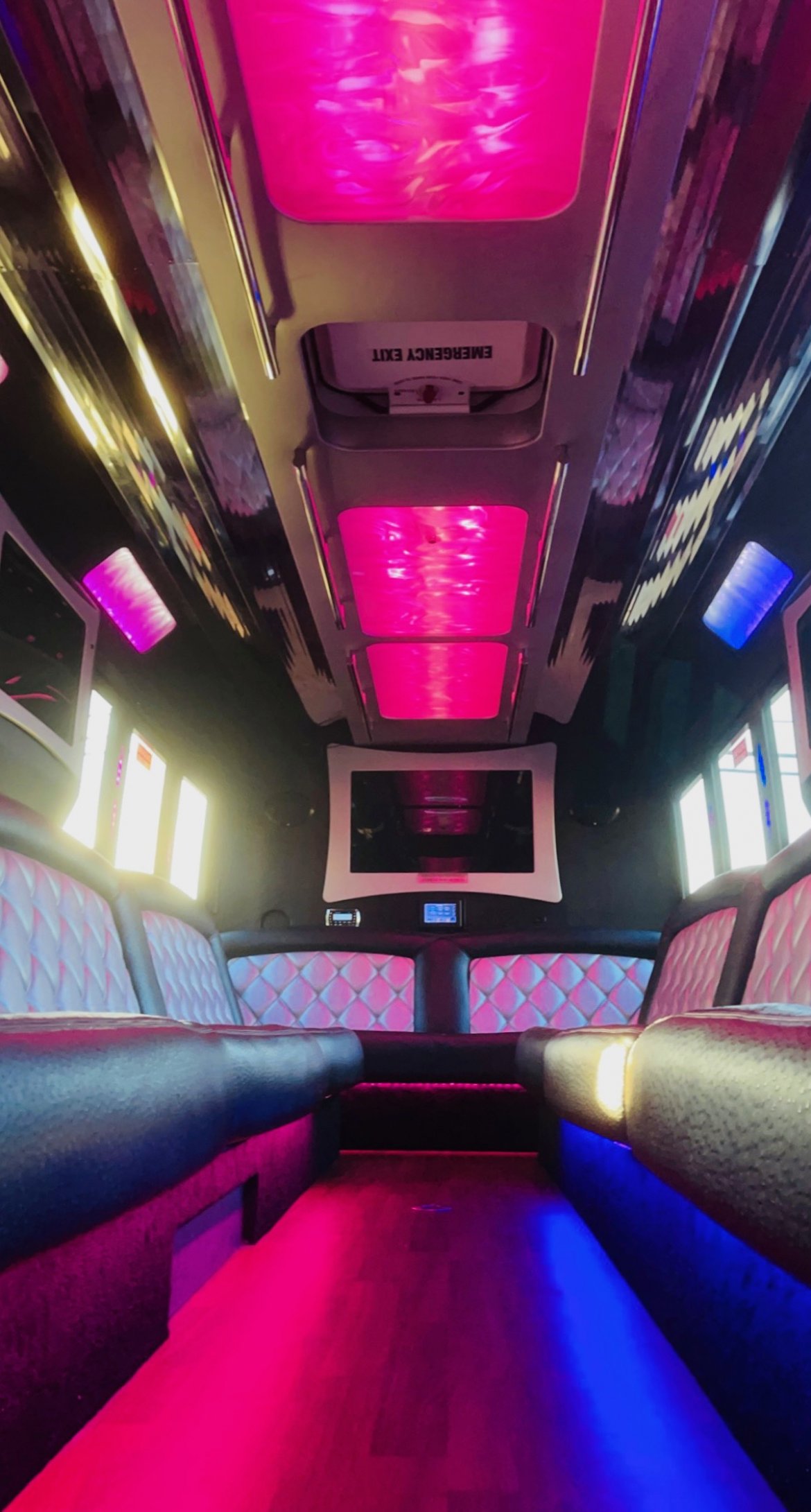 Limo Bus for Sale in North attleboro, MA - Photo 9