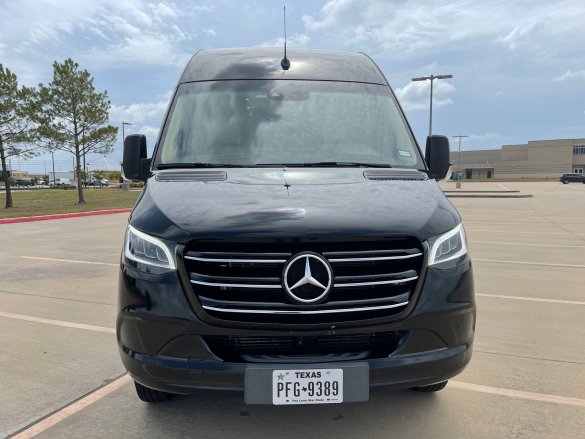 2020 Mercedes-Benz 3500XD Sprinter for Sale in Katy, TX - Main Photo