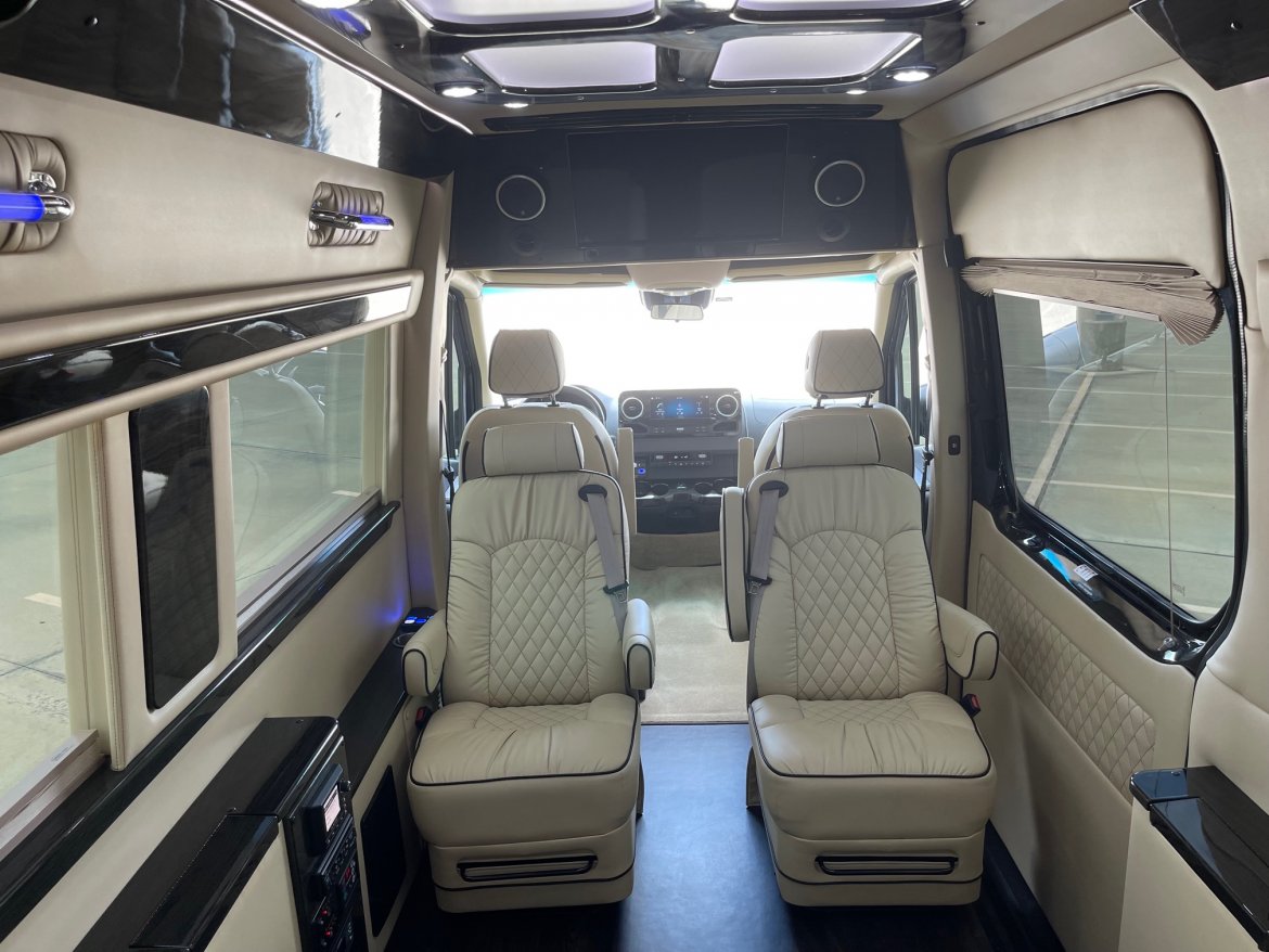Sprinter for Sale in Katy, TX - Photo 15