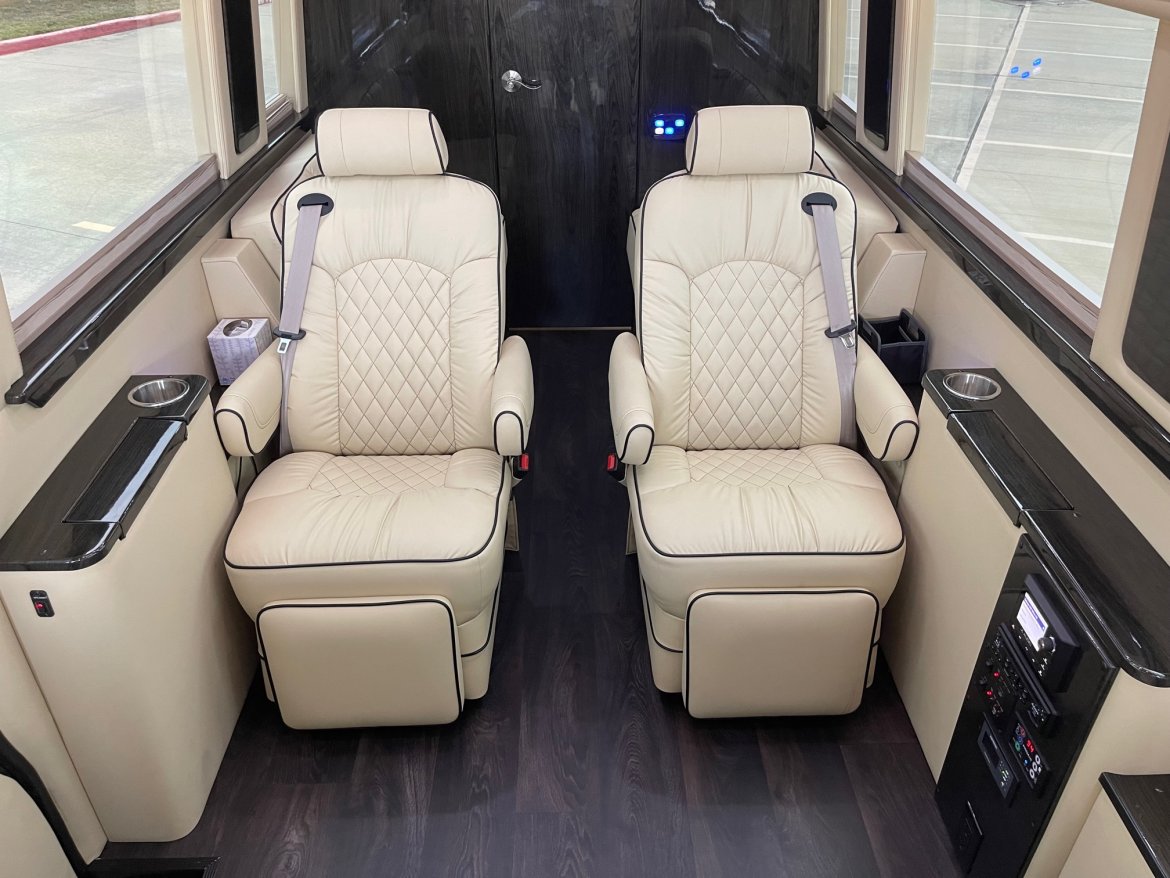 Sprinter for Sale in Katy, TX - Photo 17