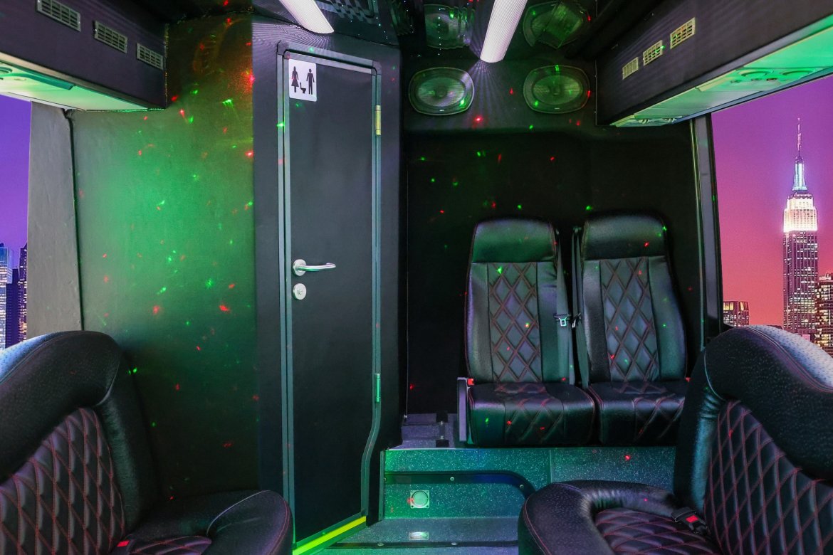 Limo Bus for Sale in Santa Clarita, AL - Photo 8