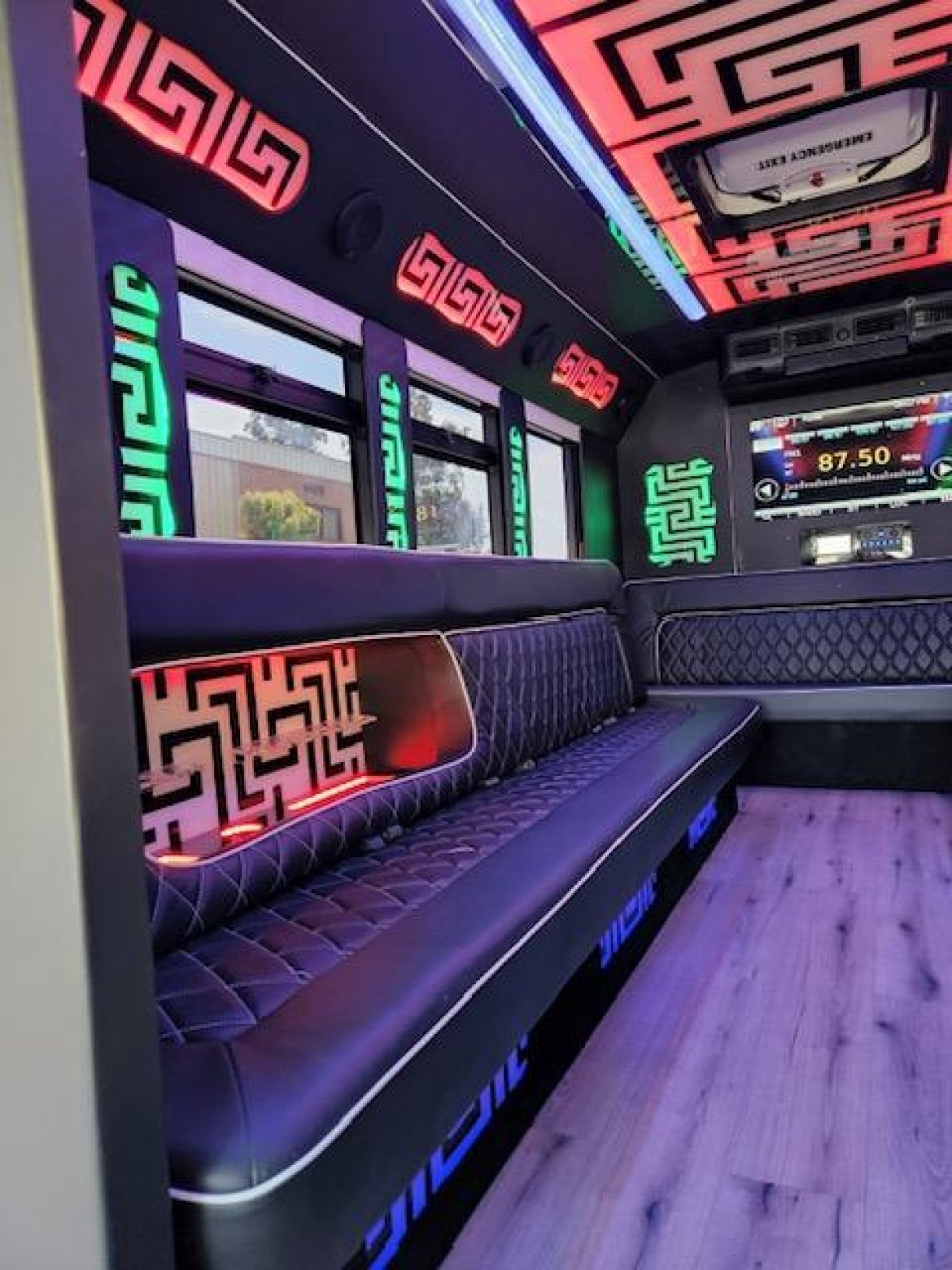 Limo Bus for Sale in fontana, CA - Photo 8