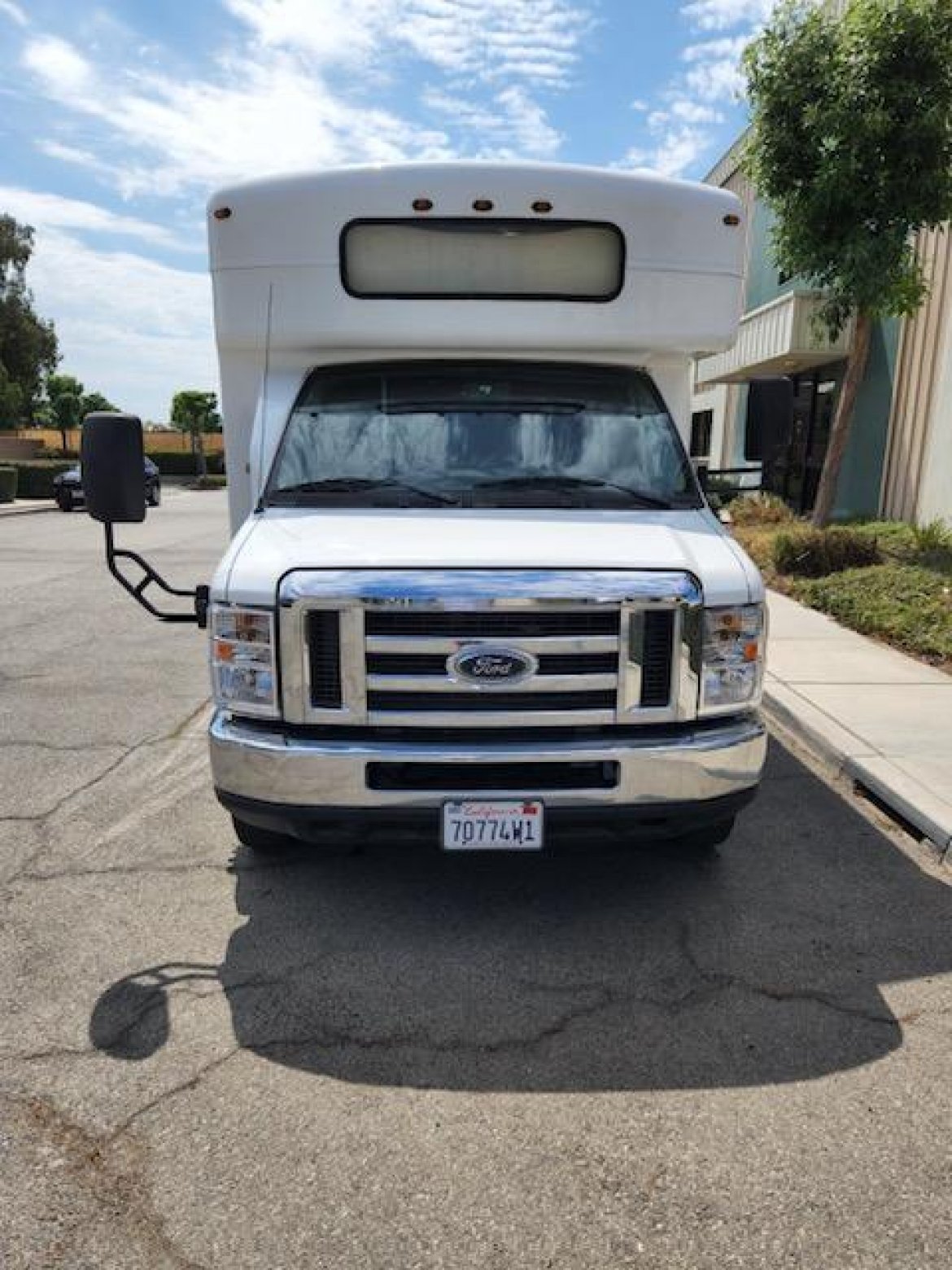 Limo Bus for Sale in fontana, CA - Photo 12