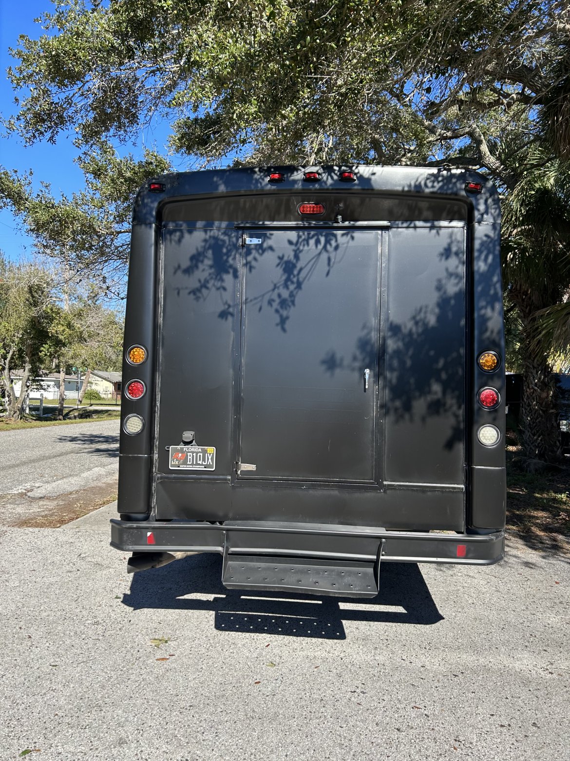 Limo Bus for Sale in Tampa, FL - Photo 18