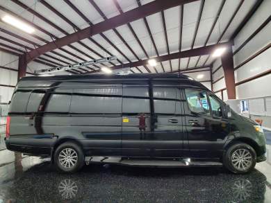 2023 Mercedes-Benz Sprinter 3500 170 Midwest Luxe Daycruiser SS Sprinter for Sale in CYPRESS, TX - Photo 2