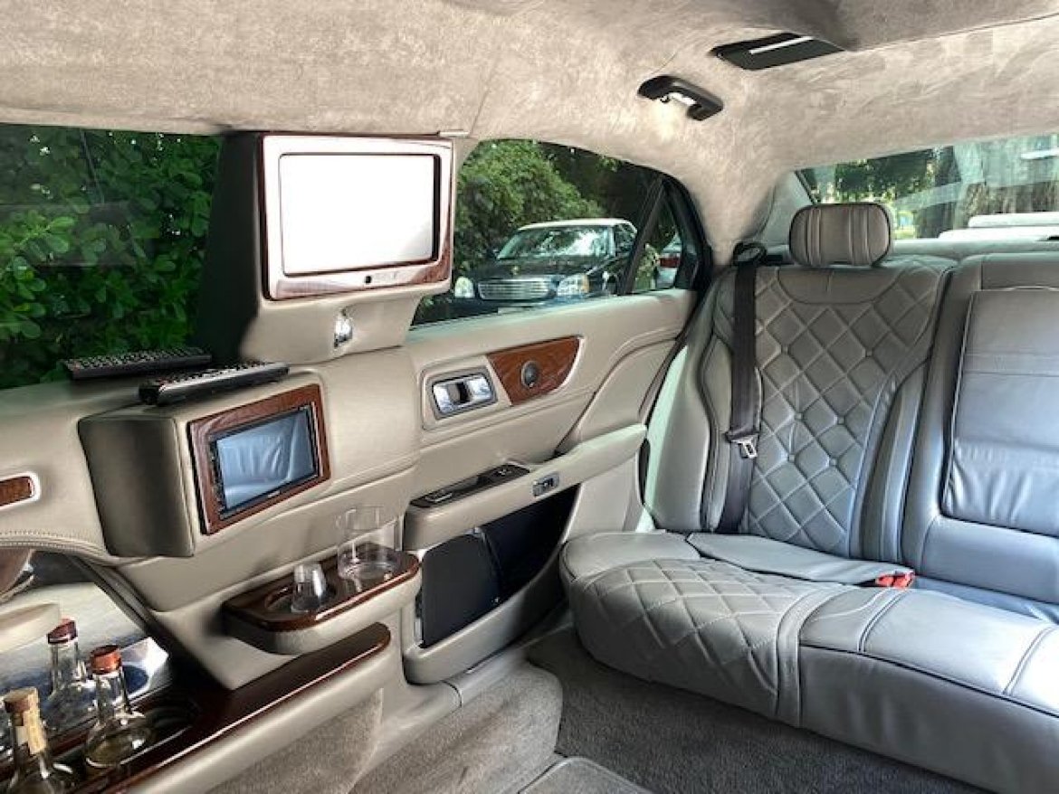Limousine for Sale in Ontario, CA - Photo 11
