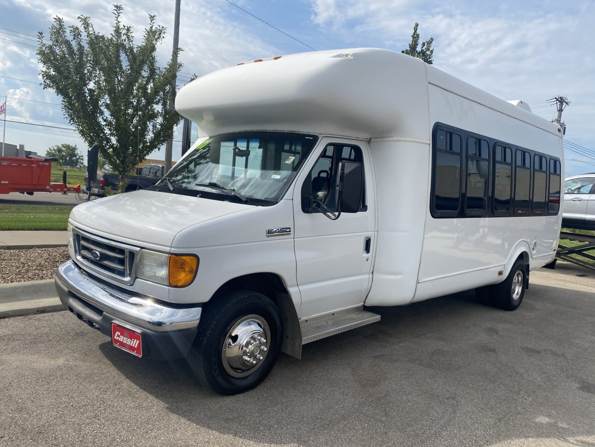 Shuttle Bus for Sale in Cedar Rapids, IA - Photo 2