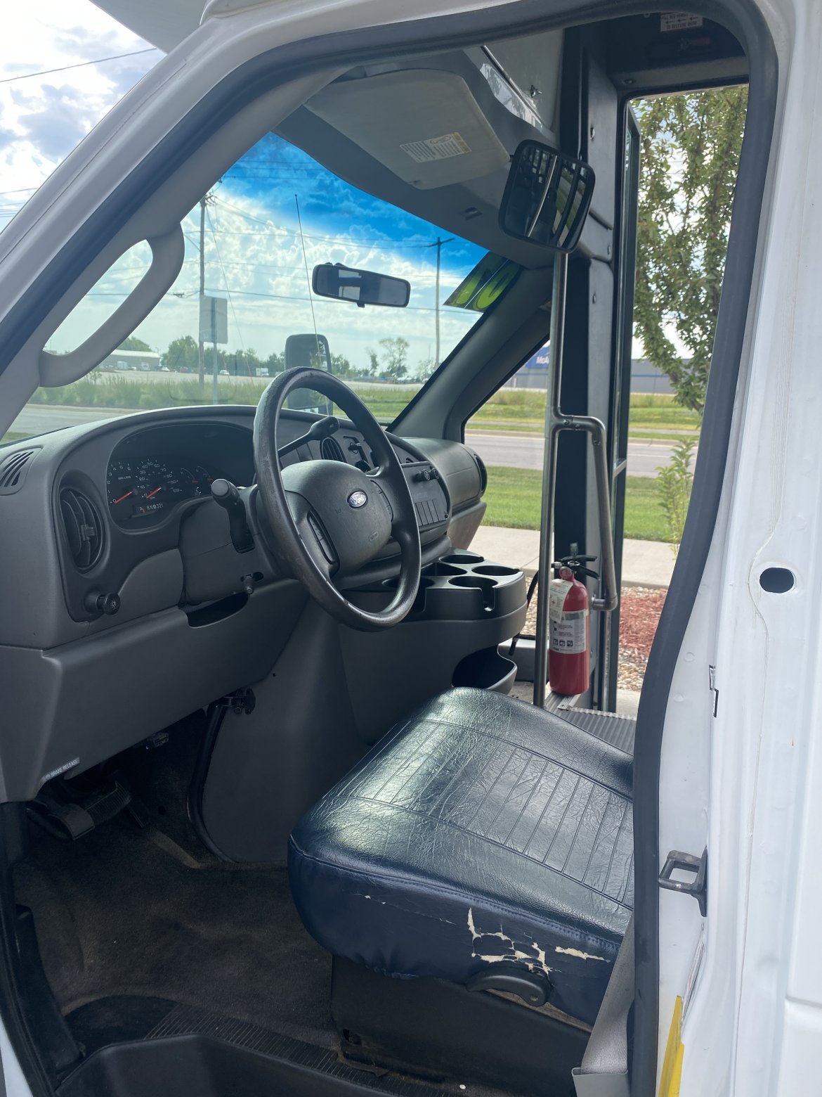 Shuttle Bus for Sale in Cedar Rapids, IA - Photo 13