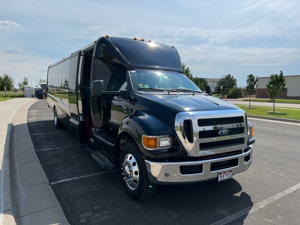 2013 Ford F650 Shuttle Bus for Sale in AURORA, CO - Main Photo