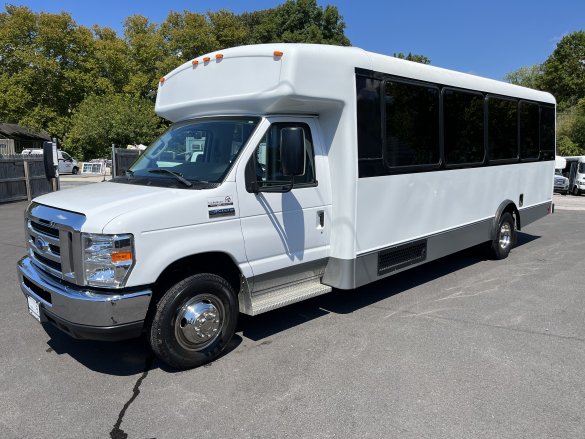 2017 Ford E-450 Shuttle Bus for Sale in Pasadena, MD - Photo 2