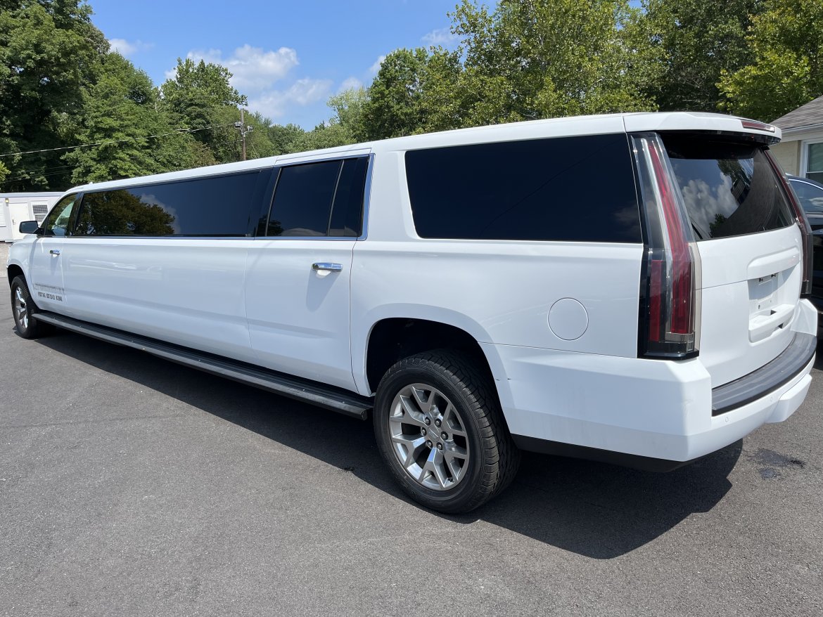 SUV Stretch for Sale in Pasadena, MD - Photo 3