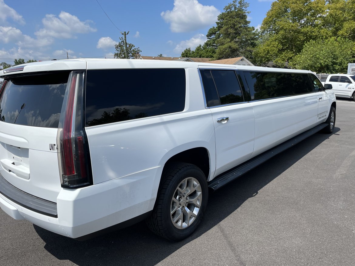 SUV Stretch for Sale in Pasadena, MD - Photo 4