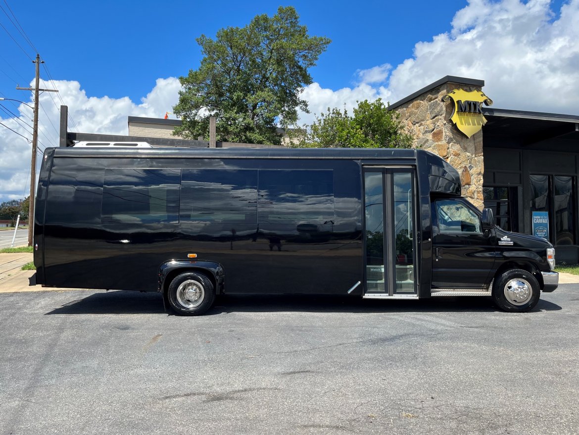Limo Bus for Sale in Richmond, VA - Photo 11