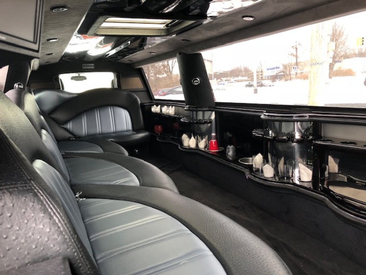 SUV Stretch for Sale in Livingston, NJ - Photo 2
