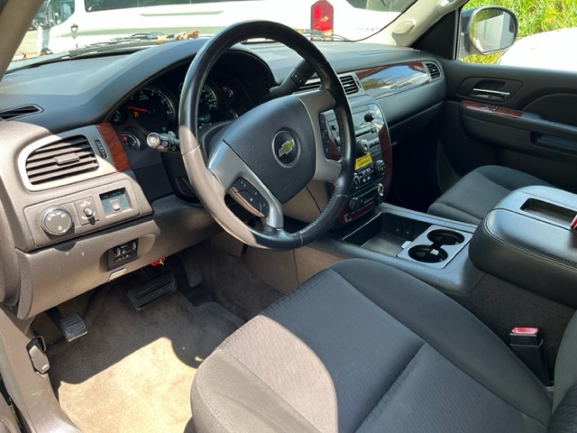 SUV Stretch for Sale in Livingston, NJ - Photo 5