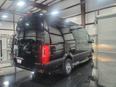 2023 Mercedes-Benz Sprinter 3500 170 Midwest Luxe Business Class Sprinter for Sale in Houston, Texas, US - Photo 3