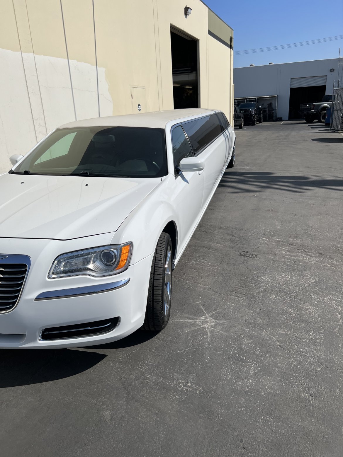 Limousine for Sale in Anaheim, CA - Photo 11