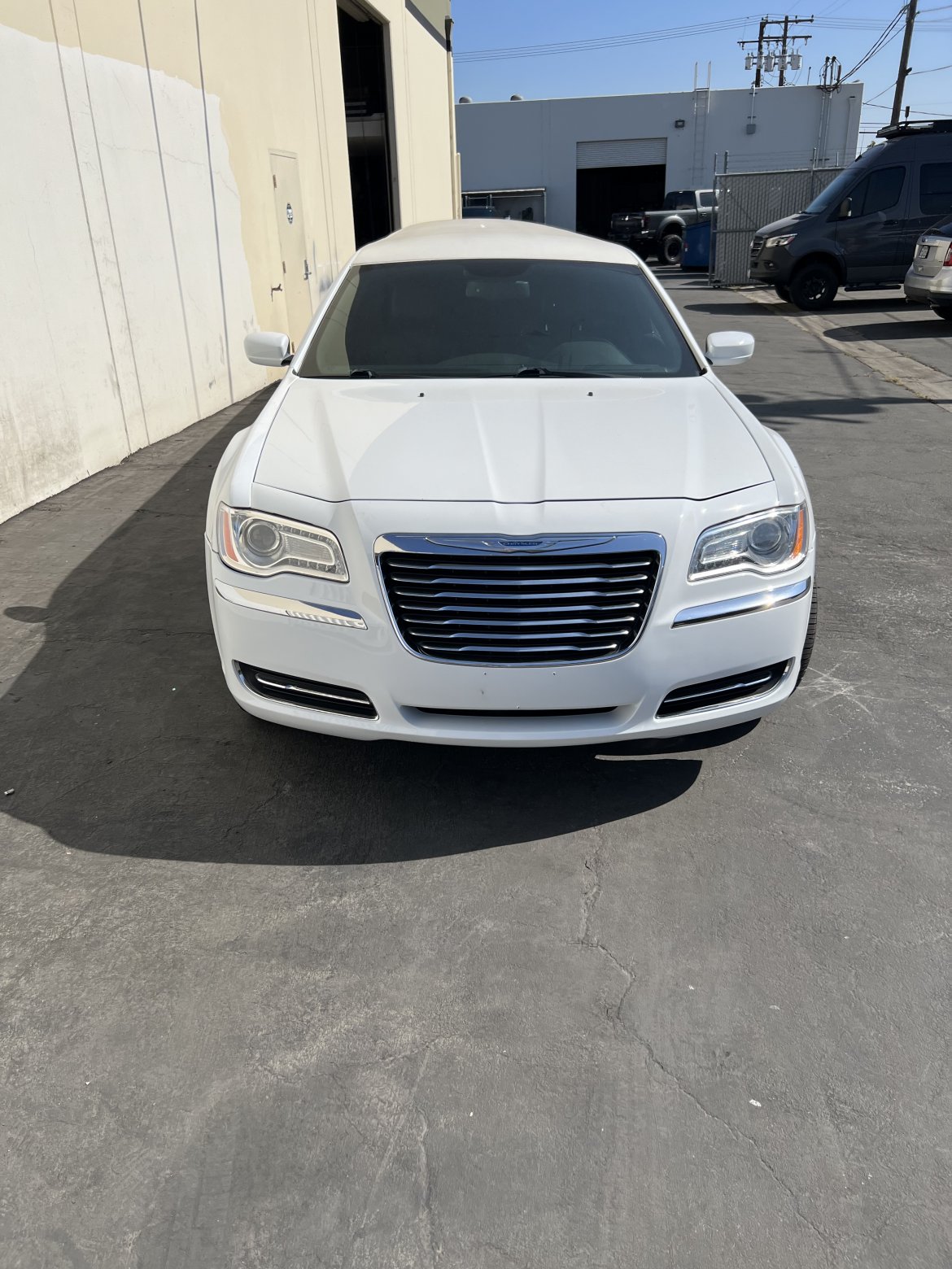 New 2014 Chrysler 300 180’ for sale #WS-15605 | We Sell Limos